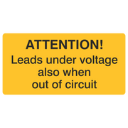 Anschlussklemmen führen auch bei ausgeschaltetem Schalter Spannung